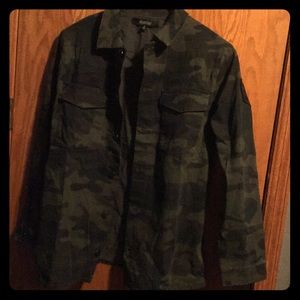 Elwood camo button up jacket